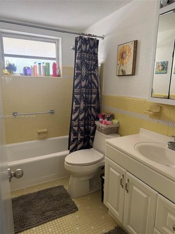 17050 NE 14th Ave 315, Miami, FL 33162