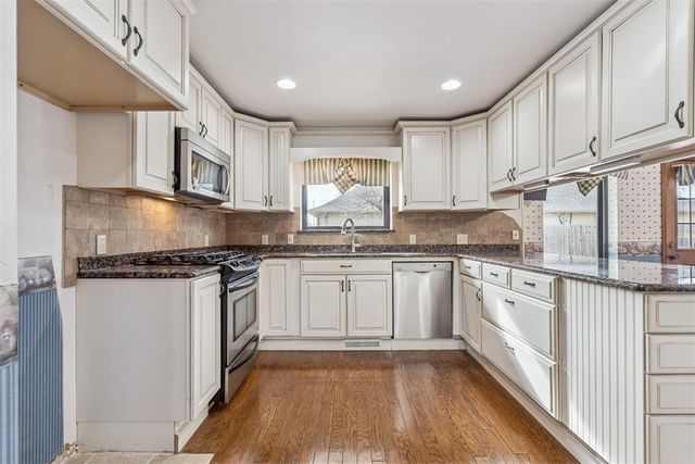 3501 Vickie Drive, Del City, OK 73162