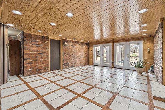 3501 Vickie Drive, Del City, OK 73162