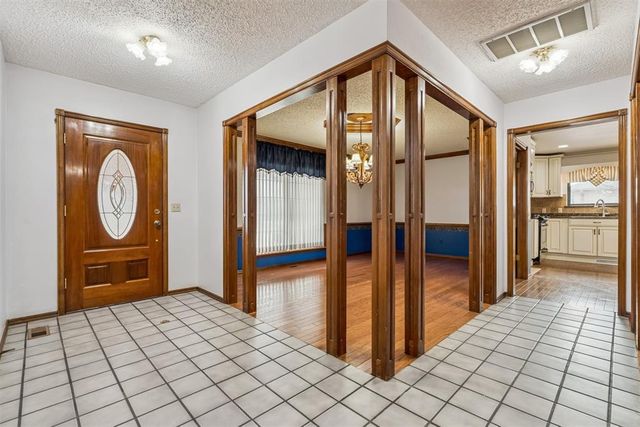 3501 Vickie Drive, Del City, OK 73162