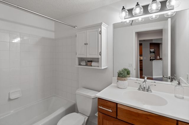 401 S 1st Street 213, Minneapolis, MN 55401