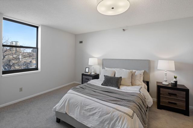 401 S 1st Street 213, Minneapolis, MN 55401