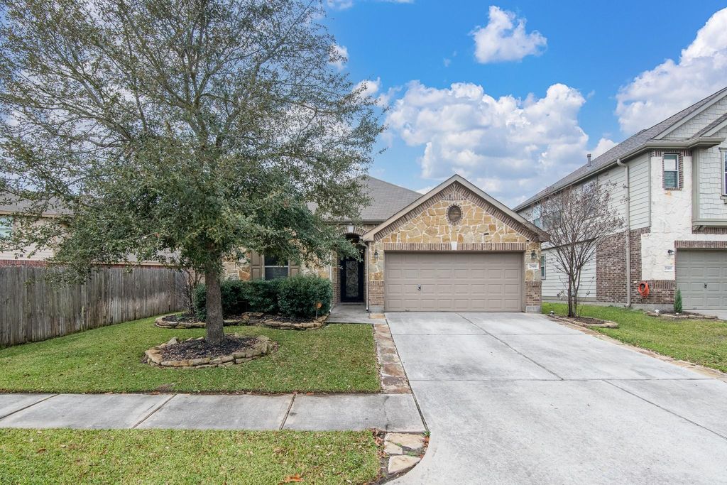 29481 Salem Fields Drive, Spring, TX 77386