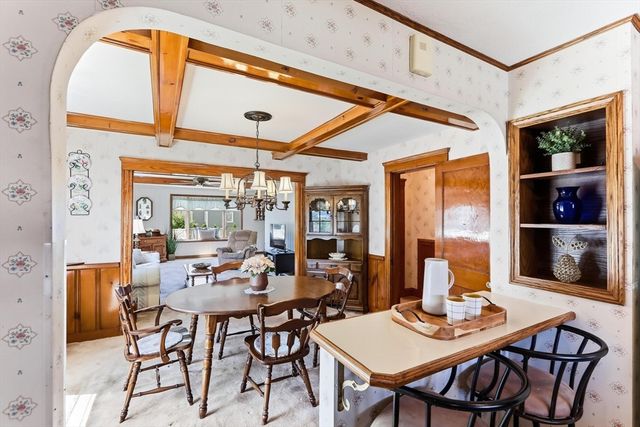34 Avon St, Saugus, MA 01906