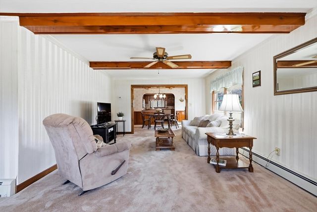 34 Avon St, Saugus, MA 01906