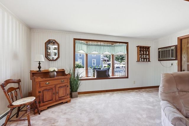 34 Avon St, Saugus, MA 01906