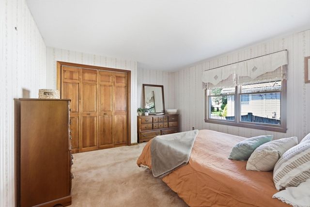 34 Avon St, Saugus, MA 01906
