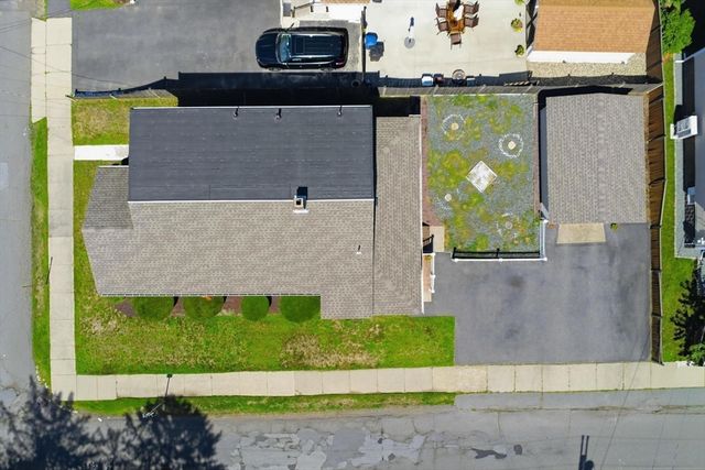34 Avon St, Saugus, MA 01906