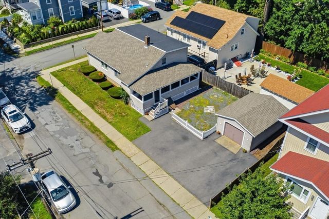34 Avon St, Saugus, MA 01906