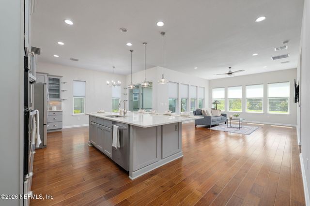 52 DYER Court, Jacksonville, FL 32081