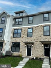 133 COBBLESTONE DR #4-23, Harleysville, PA 19438