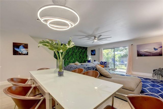 246 Avenue L, Delray Beach, FL 33483