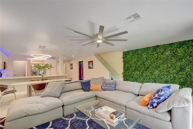 246 Avenue L, Delray Beach, FL 33483