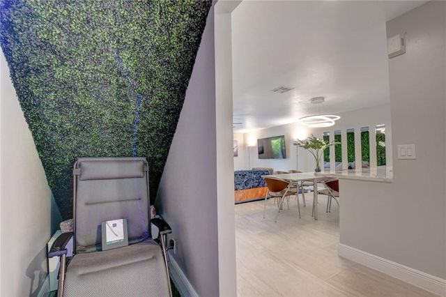 246 Avenue L, Delray Beach, FL 33483