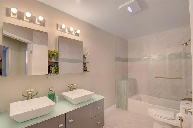 246 Avenue L, Delray Beach, FL 33483