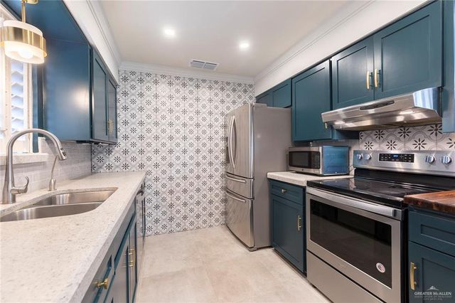 121 E Fresno Avenue, Mcallen, TX 78501