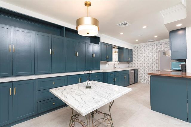 121 E Fresno Avenue, Mcallen, TX 78501