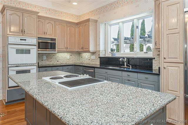 6486 Summerchase Drive, Fayetteville, NC 28311