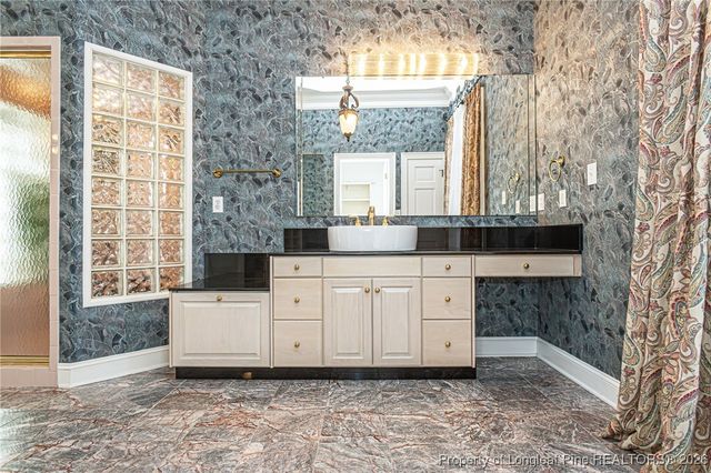 6486 Summerchase Drive, Fayetteville, NC 28311