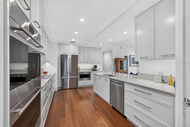 35 WATERGATE DRIVE 1104, Sarasota, FL 34236