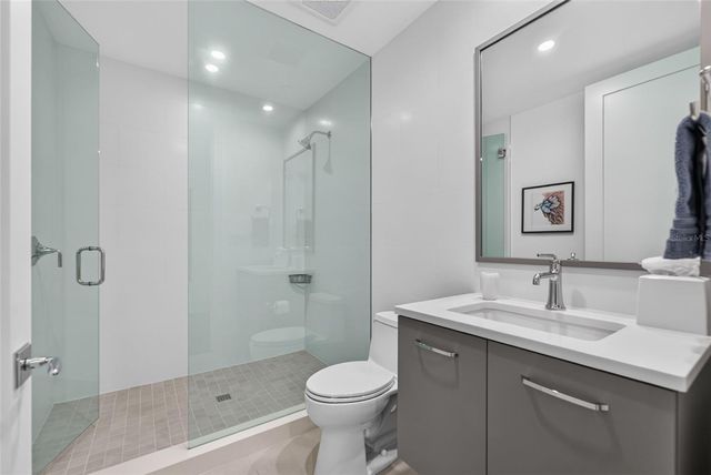 35 WATERGATE DRIVE 1104, Sarasota, FL 34236