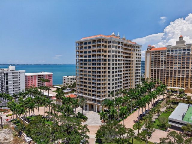 35 WATERGATE DRIVE 1104, Sarasota, FL 34236