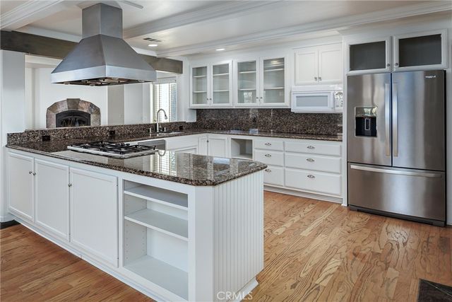 806 Grove Street, Paso Robles, CA 93446