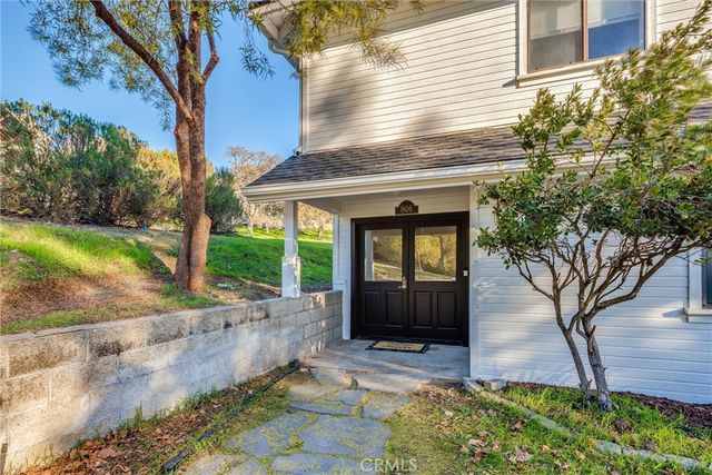 806 Grove Street, Paso Robles, CA 93446