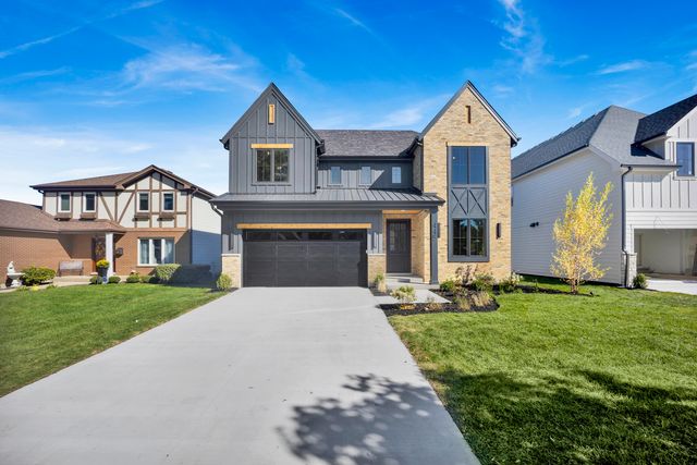 445 Broker Avenue, Itasca, IL 60143