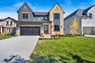 445 Broker Avenue, Itasca, IL 60143