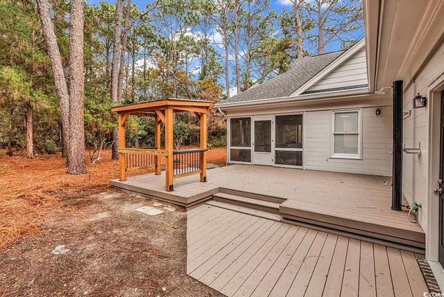 728 Crooked Oak Dr., Pawleys Island, SC 29585
