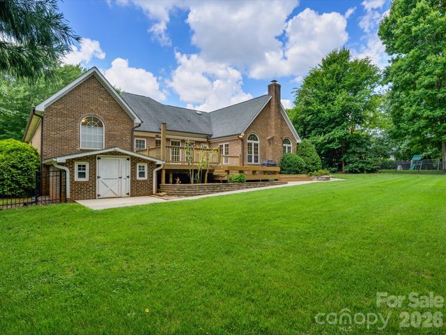 1318 Fawn Ridge Road NW, Concord, NC 28027