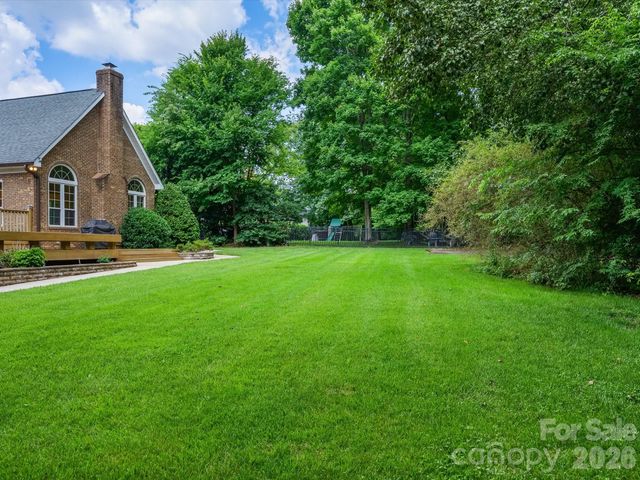 1318 Fawn Ridge Road NW, Concord, NC 28027