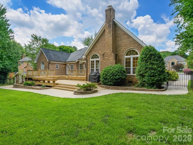 1318 Fawn Ridge Road NW, Concord, NC 28027