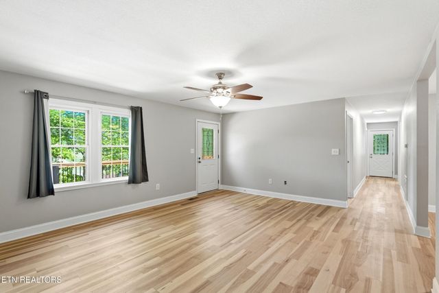 118 Clark Lane, Harriman, TN 37748