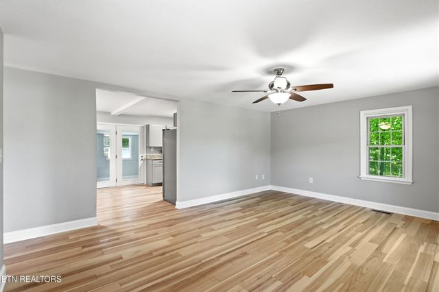 118 Clark Lane, Harriman, TN 37748