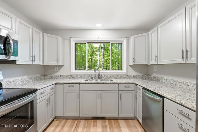 118 Clark Lane, Harriman, TN 37748