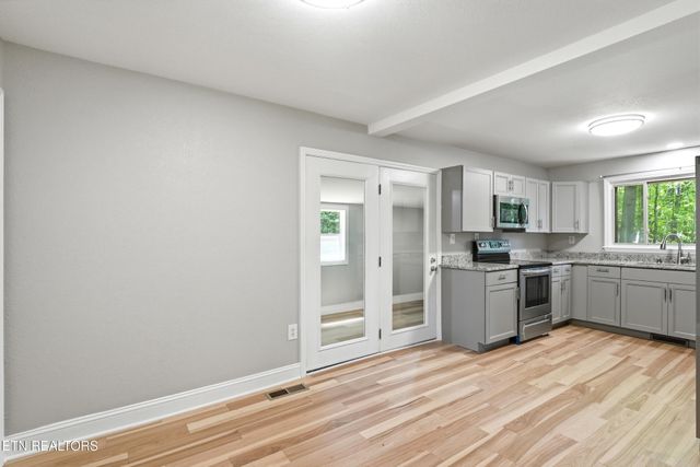 118 Clark Lane, Harriman, TN 37748