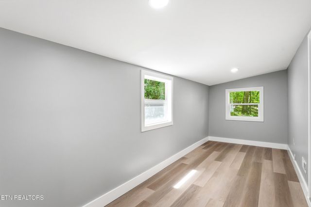 118 Clark Lane, Harriman, TN 37748