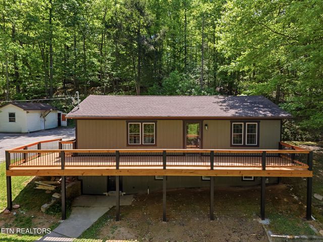 118 Clark Lane, Harriman, TN 37748