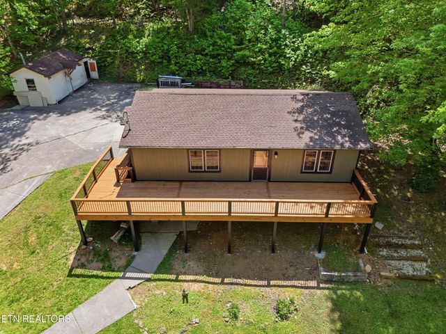 118 Clark Lane, Harriman, TN 37748