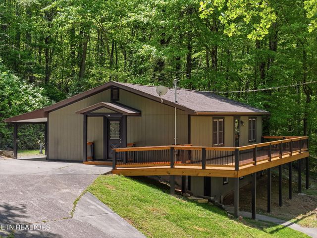 118 Clark Lane, Harriman, TN 37748