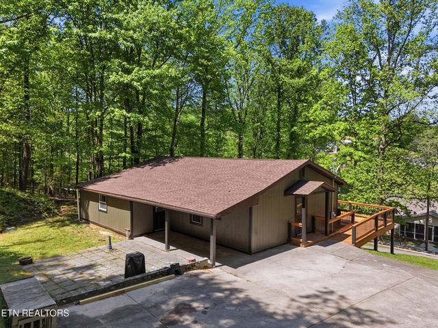 118 Clark Lane, Harriman, TN 37748