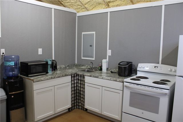 455 S Tony De La Rosa St, Sarita, TX 78385