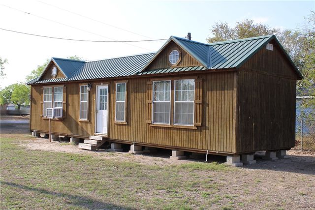 455 S Tony De La Rosa St, Sarita, TX 78385