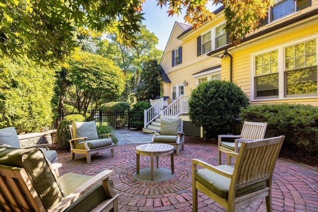 11 Winthrop Road, Lexington, MA 02421