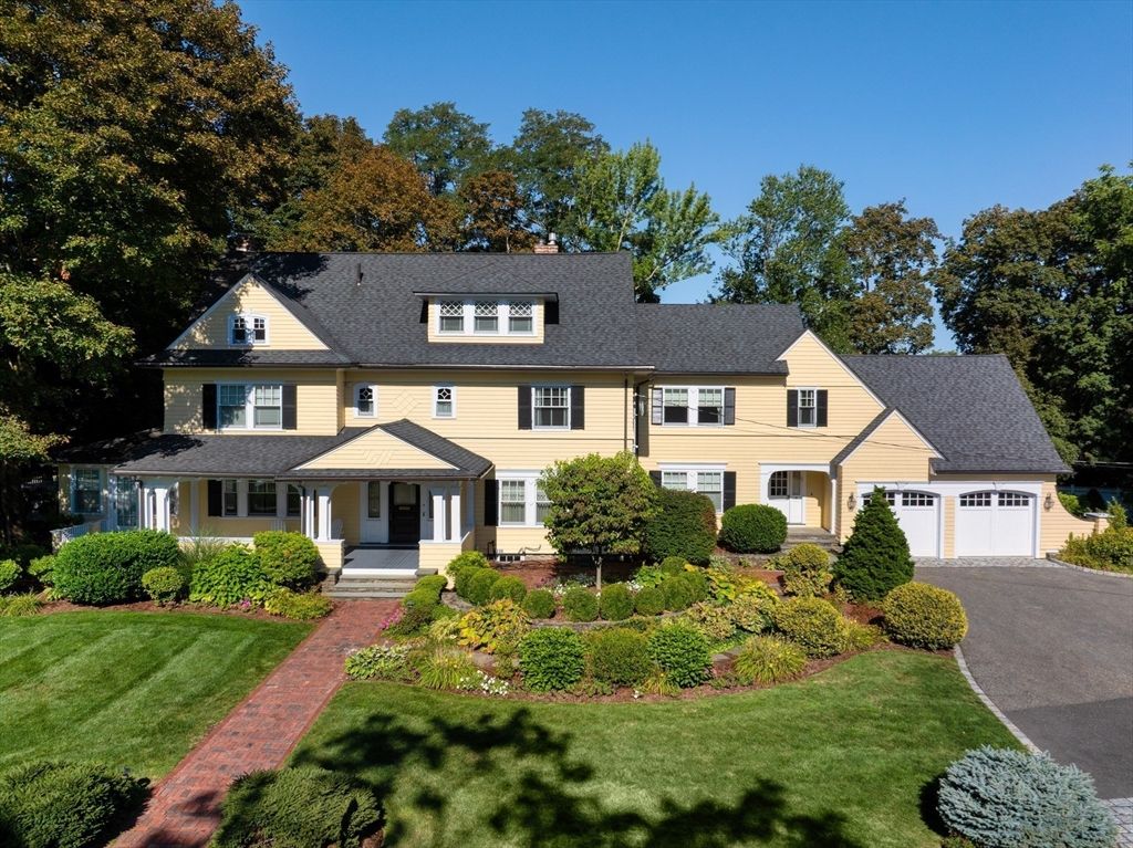 11 Winthrop Road, Lexington, MA 02421