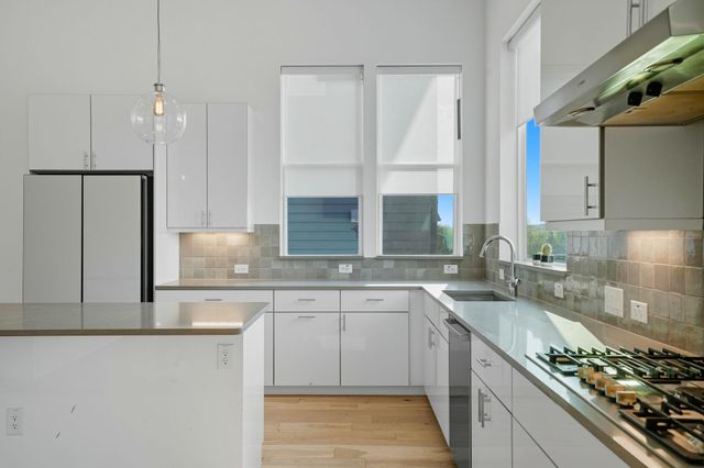 5432 AGATHA CIR, Austin, TX 78724