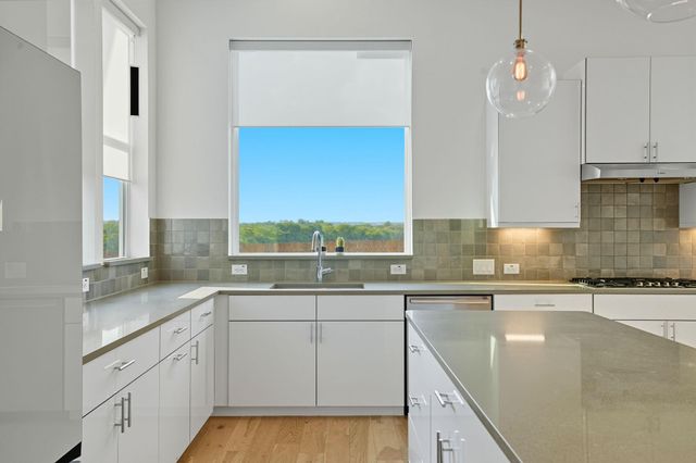 5432 AGATHA CIR, Austin, TX 78724