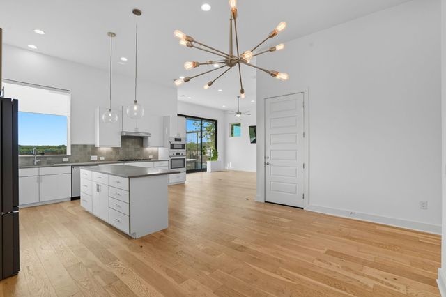 5432 AGATHA CIR, Austin, TX 78724